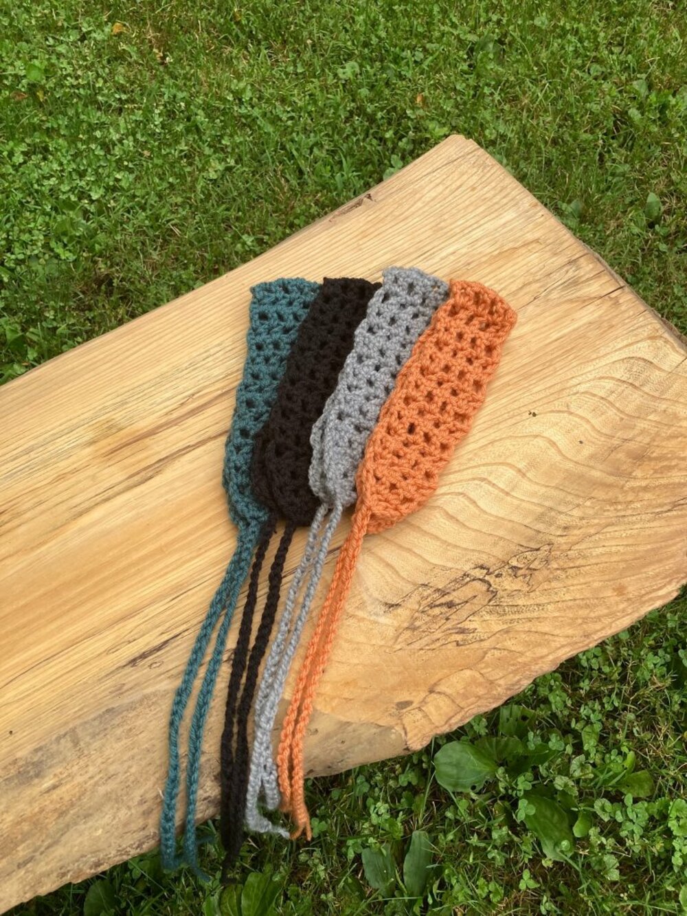 Handmade Crochet Tie Back Headband Adult Light Gray Boho Hair Band - Picture 2 of 3
